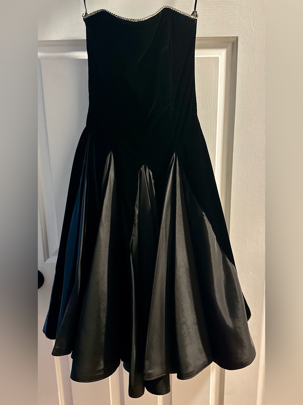 Vintage Strapless Black Velvet Taffeta Evenings by Pantagis Cocktail Dress 5/6